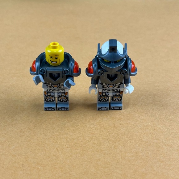 LEGO Nexo Knights Lance Flat Silver Visor Armor nex001 Minifigure Lot of 2 2” - Picture 1 of 6